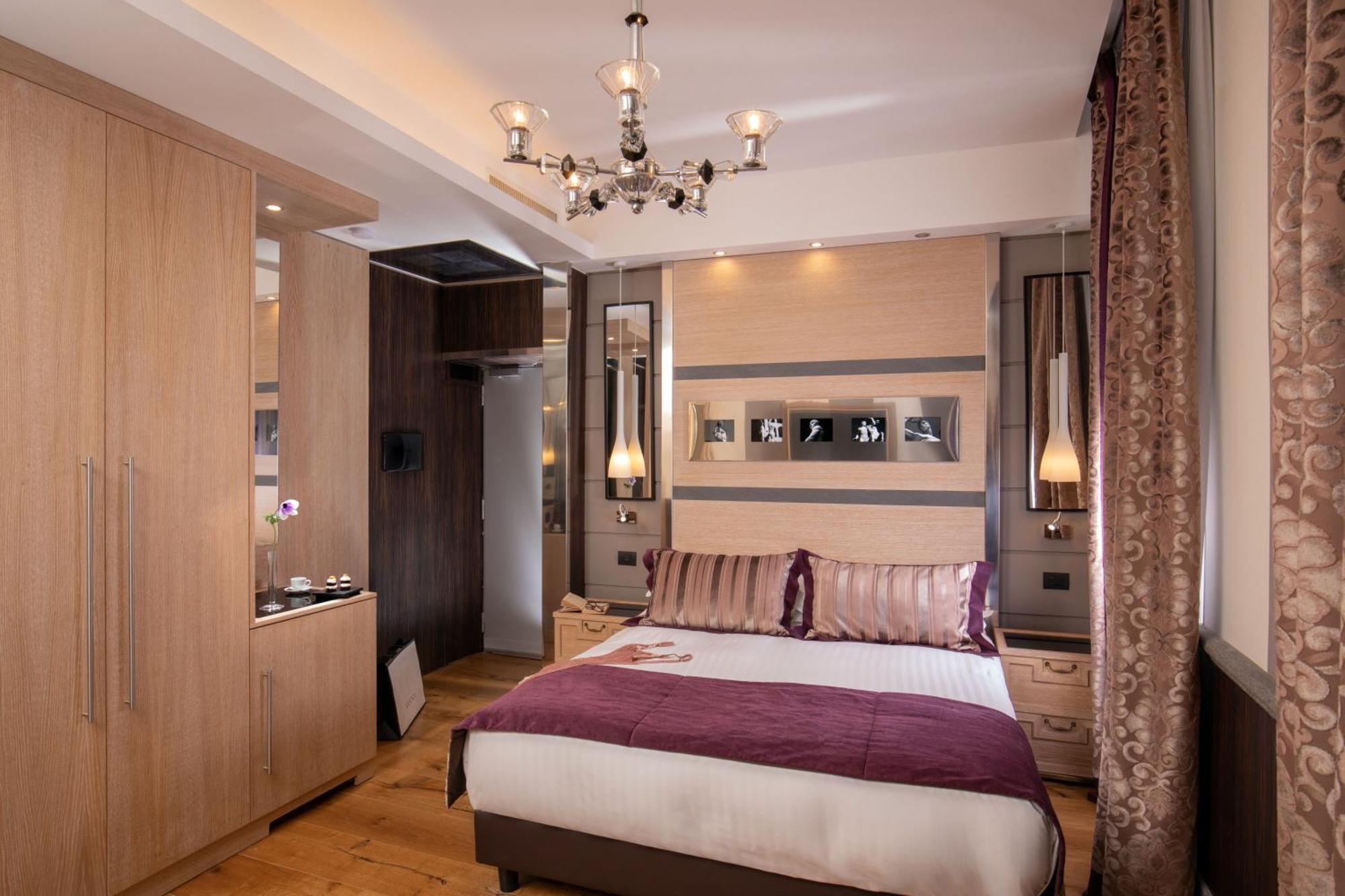 The Inn At The Spanish Steps Luxury Collection - Mario De' Fiori Home Рим Екстер'єр фото